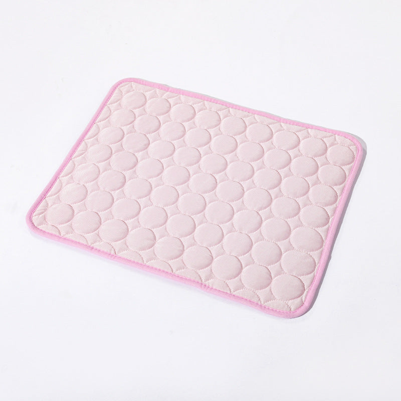 Tapis rafraîchissant rose — accessoire fraîcheur pour animal de compagnie